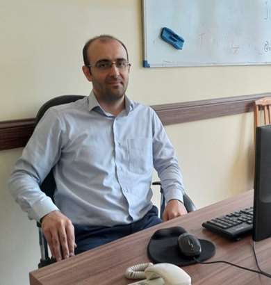 Mojtaba Esfandyari